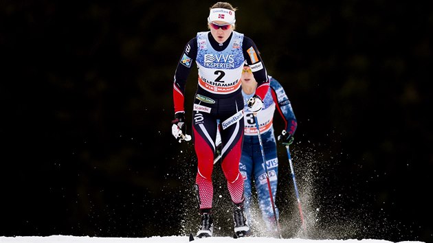 Ingvild Flugstad stbergov ve sthacm zvodu na 10 kilometr klasicky v Lillehammeru.