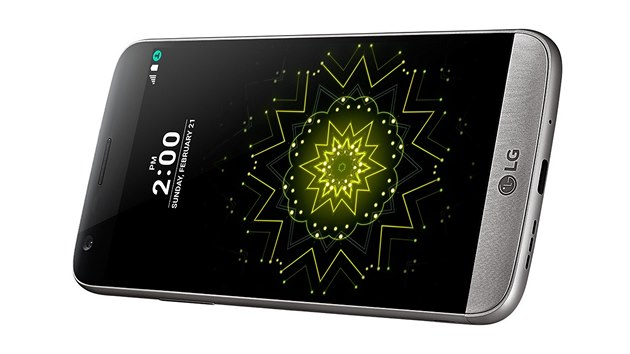 LG G5 byl prvn smartphone s vmnnmi moduly.