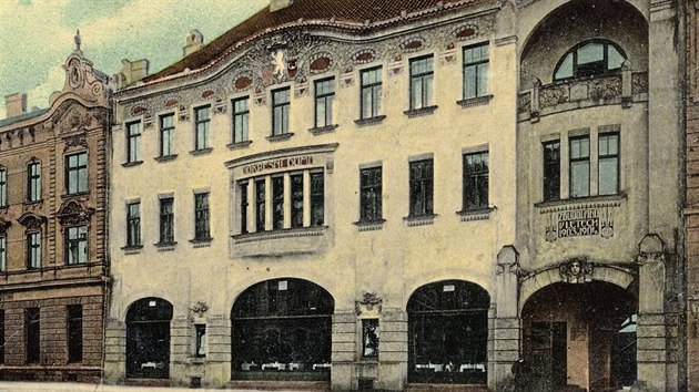 Okresn dm v centru Hradce Krlov mezi lety 1904 a1922.