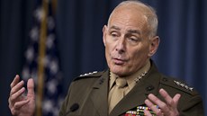 Nominovaný ministr vnitřní bezpečnosti USA John Kelly. (8.1. 2016) Nominovaný ministr vnitřní bezpečnosti USA John Kelly. (8.1. 2016)