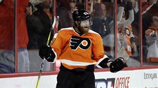 Jakub Voráek z Philadelphie slaví vítzný gól v prodlouení.