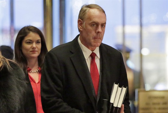 Ryan Zinke