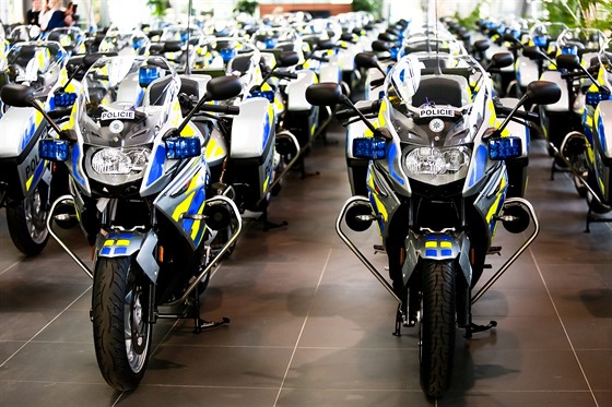 Policie v Brn pevzala 135 nových motocykl BMW (12. prosince 2016)