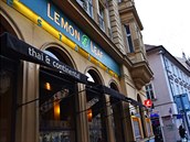 Lemon Leaf najdete v Myslíkově ulici, na rohu, kde ústí Pštrossova. Lemon Leaf najdete v Myslíkově ulici, na rohu, kde ústí Pštrossova.