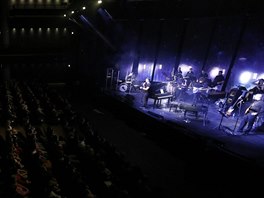 Ondej Gregor Brzobohatý, Universum Tour (Forum Karlín, Praha, 18. prosince...