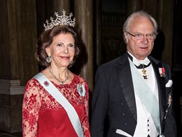 védská královna Silvia a král Carl XVI. Gustaf  (Stockholm, 11. prosince 2016)