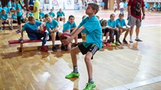 CO NEJDÁL. Hod medicinbalem, skákání přes švihadlo, sedy a lehy, trojskok a... CO NEJDÁL. Hod medicinbalem, skákání přes švihadlo, sedy a lehy, trojskok a...