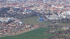 Most má překlenout Vltavu u budějovické nemocnice. Most má překlenout Vltavu u budějovické nemocnice.
