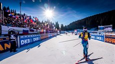 Momentka ze stíhacího závodu biatlonistů ve slovinské Pokljuce. Momentka ze stíhacího závodu biatlonistů ve slovinské Pokljuce.