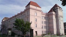 Stará přádelna Cvernovky, což je lidový název továrny na nitě a niťové produkty... Stará přádelna Cvernovky, což je lidový název továrny na nitě a niťové produkty...