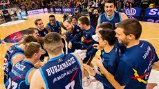 Basketbalisté Andorry slaví ligovou výhru nad FC Barcelona. Basketbalisté Andorry slaví ligovou výhru nad FC Barcelona.