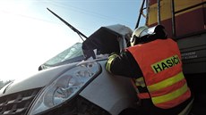 Tragická nehoda vlaku s dodávkou. Tragická nehoda vlaku s dodávkou.