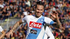 ČÍSLO STO PĚT. Kapitán Neapole Marek Hamšík se raduje z branky do sítě... ČÍSLO STO PĚT. Kapitán Neapole Marek Hamšík se raduje z branky do sítě...