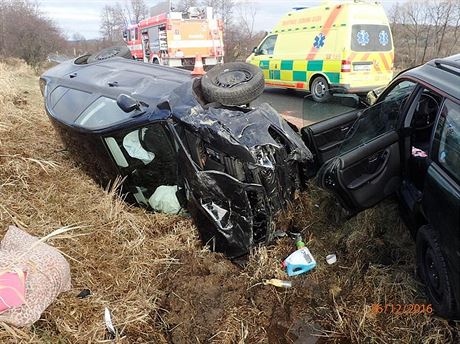 Pi nehod na okraji Krnova se srazilo Subaru Legacy se kodou Octavia.