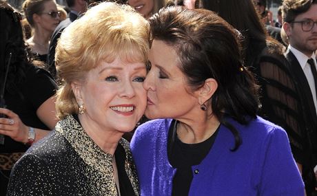 Debbie Reynoldsov a jej dcera Carrie Fisherov (Los Angeles, 10. z 2011)