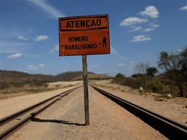 Vlaky mly spojit odlehlý stát Piauí na severu zem s pístavem Pecem ve stát...