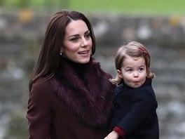 Vvodkyn Kate a princezna Charlotte (Englefield, 25. prosince 2016)
