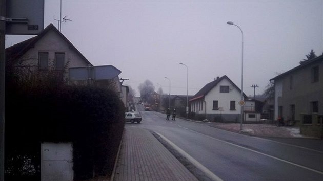 Nehoda v Doln Brann na Trutnovsku. Pi brzdn ped elezninm pejezdem tam...