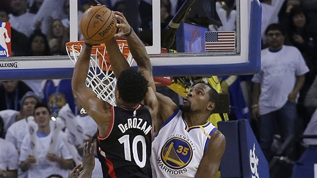 DeMar DeRozan z Toronta se sna o sme proti Kevinu Durantovi z Golden State.