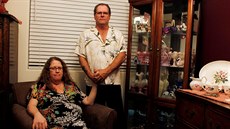 Jim Stauffer spolu se svou manelkou Lisou v jejich dom v Arizon. (21....