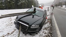 Nehoda se stala v pondělí u Libínského Sedla na Prachaticku. Nehoda se stala v pondělí u Libínského Sedla na Prachaticku.