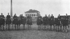 Jízdní oddíl brnnských stráník z roku 1906.