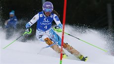 Šárka Strachová ve slalomu v Semmeringu. Šárka Strachová ve slalomu v Semmeringu.
