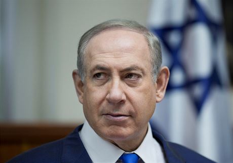 Izraelský premiér Benjamin Netanjahu na setkání kabinetu (8. ledna 2017)