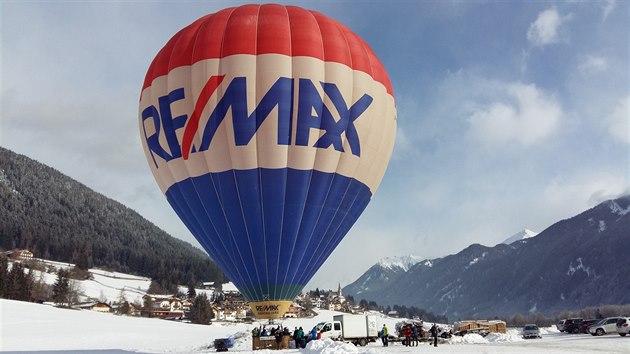 Druh lednov tden se kadoron kon v Toblachu balonov festival a v dol Hochpustertal je vidt balony vude.