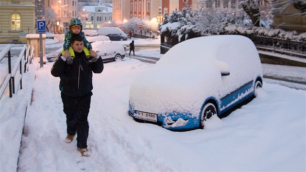 Jablonec nad Nisou zasypal snh (4. ledna 2017).