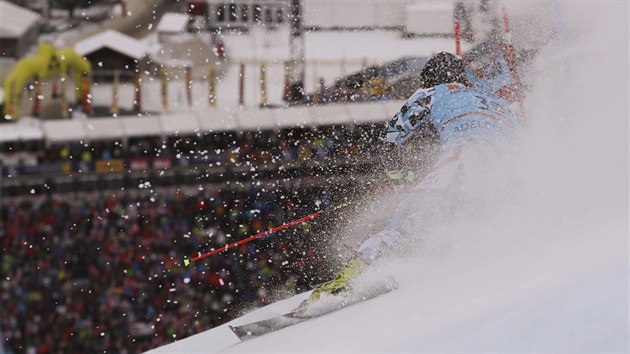 Philipp Schrghofer v obm slalomu v Adelbodenu.