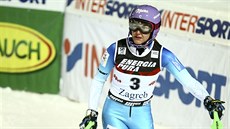 árka Strachová v cíli slalomu Svtového poháru v Záhebu.