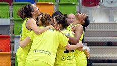 TO BYLO RADOSTI. Basketbalistky USK v utkání se Schiem pořád prohrávaly, jenže... TO BYLO RADOSTI. Basketbalistky USK v utkání se Schiem pořád prohrávaly, jenže...