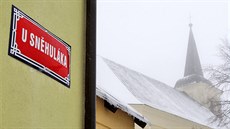 V Božím Daru mají nově ulici U sněhuláka, není ovšem oficiální. Cedulku si... V Božím Daru mají nově ulici U sněhuláka, není ovšem oficiální. Cedulku si...