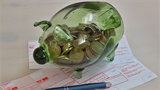 Invalidita (způsobená úrazem nebo nemocí) všech tří stupňů pojištěná na milion... Invalidita (způsobená úrazem nebo nemocí) všech tří stupňů pojištěná na milion...