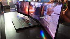 Herní notebook se třemi displeji - koncept Valerie od společnosti Razer Herní notebook se třemi displeji - koncept Valerie od společnosti Razer