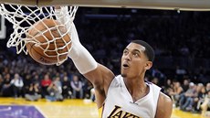 Jordan Clarkson z Los Angeles Lakers zasmeoval do koe Orlanda.