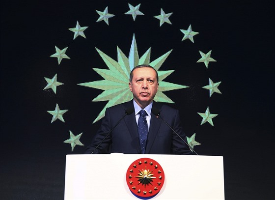 Turecký prezident Recep Tayyip Erdogan bhem projevu k píleitosti otevení nové burzy v Istanbulu