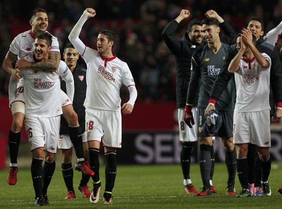 PERUILI SÉRII. Fotbalisté Sevilly se radují, otoili zápas s Realem Madrid a...