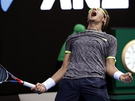 Uzbeck tenista Denis Istomin vyadil ve 2. kole Australian Open nasazenou...