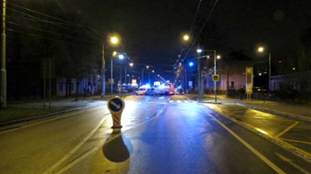 Pechod pro chodce na Sokolsk ulici v Ostrav byl velmi dobe osvtlen.