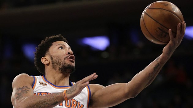 Derrick Rose v dresu New York Knicks