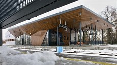 Nové nádraží v České Lípě a modernizace okolních tratí stála celkem 1,2... Nové nádraží v České Lípě a modernizace okolních tratí stála celkem 1,2...