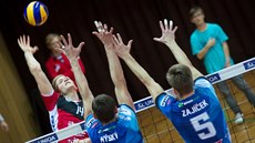 Momentka z utkání volejbalové extraligy mezi Jihostrojem České Budějovice a... Momentka z utkání volejbalové extraligy mezi Jihostrojem České Budějovice a...