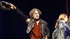 David Pracha v roce 2002 na jeviti Národního divadla v roli Cyrana z...