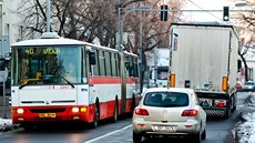 18 tisíc aut denně projede malými brněnskými Tuřany, vyplývá z nedávného... 18 tisíc aut denně projede malými brněnskými Tuřany, vyplývá z nedávného...