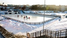 Na míst, kde stával legendární hokejový stadion za Luánkami, je nyní veejné...