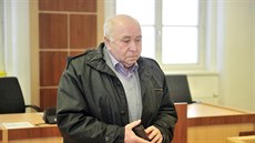 Obžalovaný jednatel firmy Jiří Mičke u jihlavského okresního soudu. Obžalovaný jednatel firmy Jiří Mičke u jihlavského okresního soudu.