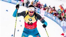 Francouzský biatlonista Martin Fourcade míí za triumfem ve sprintu v...