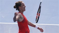 Barbora Strýcová se v semifinále na turnaji v Sydney zlobí sama na sebe.. Barbora Strýcová se v semifinále na turnaji v Sydney zlobí sama na sebe..